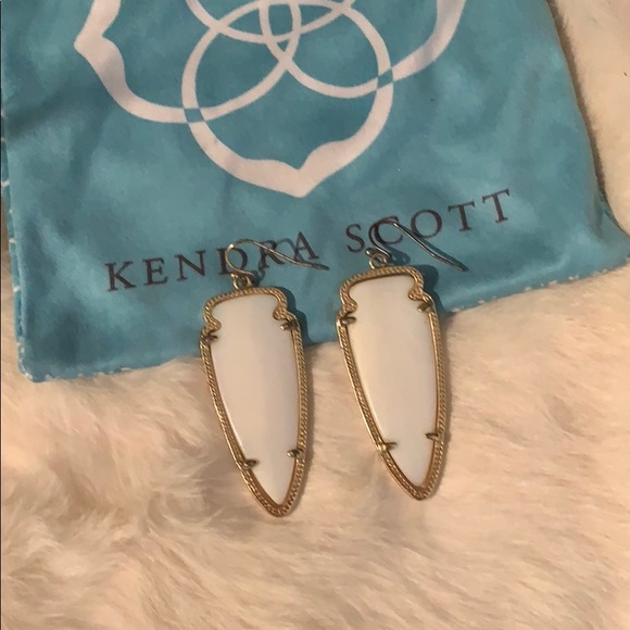 Jewelry - Kendra Scott Arrow Earrings